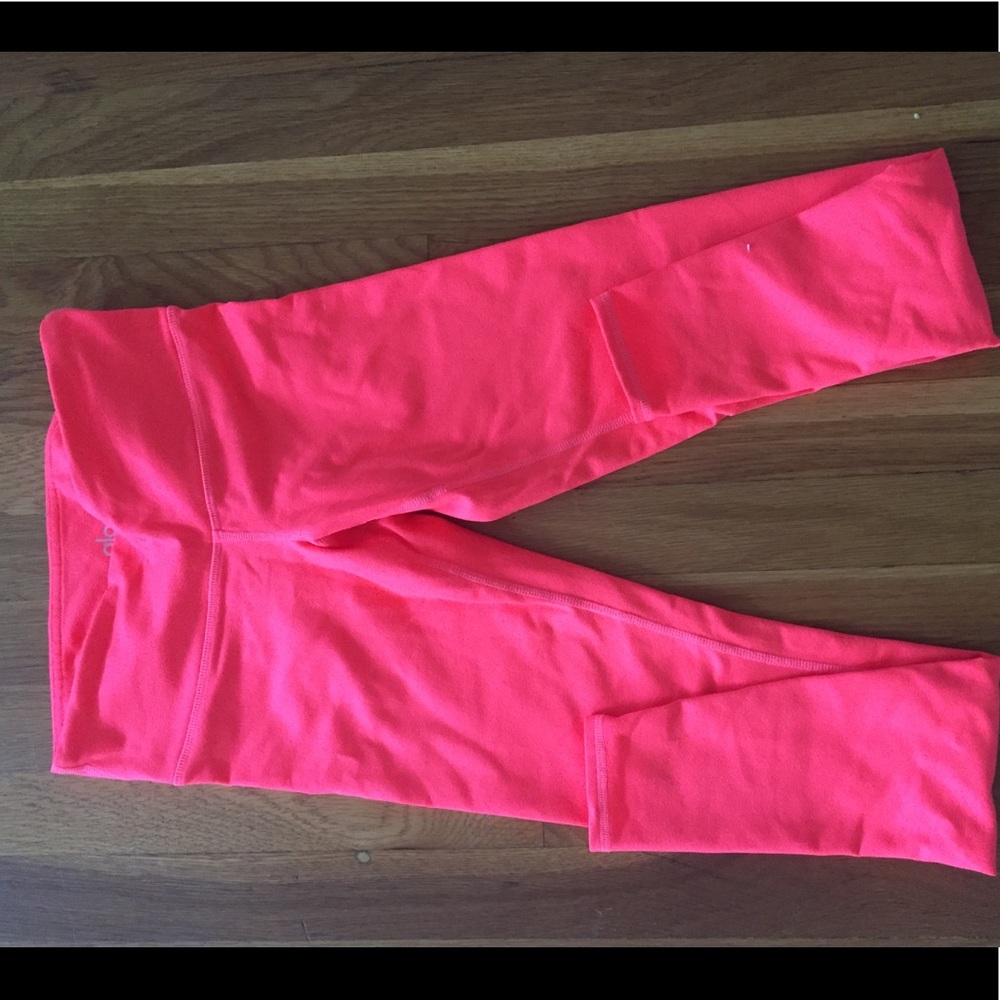Bright Pink Alo Yoga Leggings